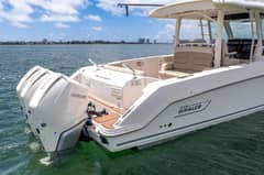 2020 Boston Whaler 380 Outrage photo 6