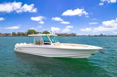 2020 Boston Whaler 380 Outrage photo 1