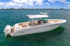 2020 Boston Whaler 380 Outrage photo 4