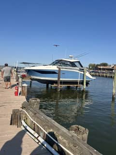 2023 Sea Ray Sundancer 320 photo 1