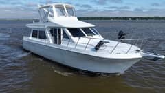 2001 Navigator 4800 "Maggie B" photo 1