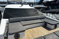 2018 Azimut Flybridge photo 4