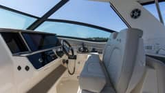 2022 Sea Ray 320 Sundancer OB "Raya Sunshine" photo 3