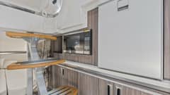 2022 Sea Ray 320 Sundancer OB "Raya Sunshine" photo 7