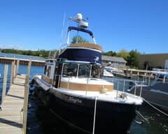 2013 Ranger Tugs R-31CB photo 2