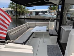 2025 Jeanneau NC 895 Series 2 photo 6