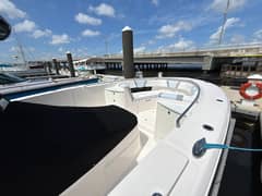 2022 Robalo R360 "SEXY AF" photo 6