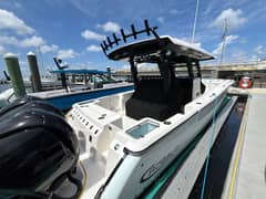 2022 Robalo R360 "SEXY AF" photo 5