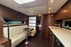 2012 Sea Ray 450 Sundancer photo 9