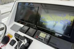 2012 Intrepid 323 Open photo 3