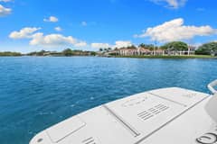 2017 Sea Ray SUNDANCER 510 photo 7