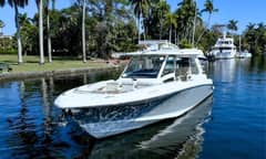 2019 Boston Whaler 350 Realm "Just a Lil Better" photo 4