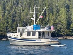 2004 Nordic Tugs 37 photo 1