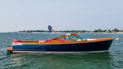 2005 Hinckley Talaria 29R "WHISKEY TANGO" photo 3