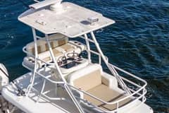 2022 Boston Whaler photo 9