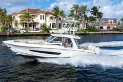 2022 Boston Whaler photo 1