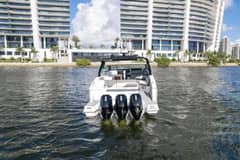 2021 Cruisers Yachts photo 6