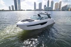 2021 Cruisers Yachts photo 8