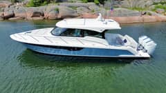 2025 Tiara Yachts 48 LE "Nauti Life" photo 8