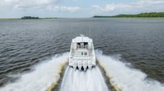 2017 Boston Whaler 420 Outrage "Leslie Ann" photo 4