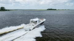 2017 Boston Whaler 420 Outrage "Leslie Ann" photo 5