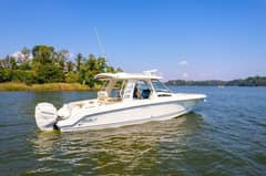 2018 Boston Whaler 350 Realm "Cruzan Time" photo 9