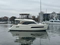 2016 Carver C34 Command Bridge "Melody Rose" photo 9