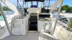 2004 Meridian 408 "Sea Stories" photo 5