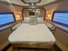 2008 Pershing 72 "Uptown Girl" photo 7