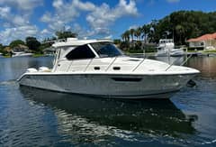 2019 Pursuit 325 OS photo 4