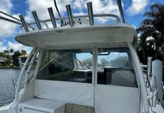 2019 Pursuit 325 OS photo 8