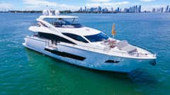 2018 Sunseeker 86 Yacht "Docqua" photo 2