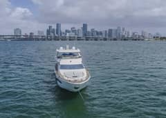 2008 Azimut 75 "Thinks It's His Too" photo 4