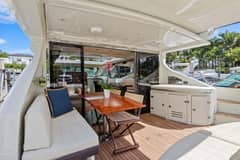 2009 Azimut 68S "Blind Squirrel" photo 5
