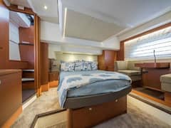 2015 Prestige 550 photo 4