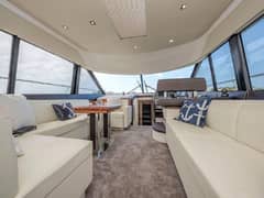2015 Prestige 550 photo 2
