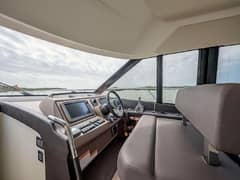 2015 Prestige 550 photo 5