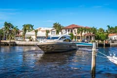 2010 Sunseeker Predator photo 2