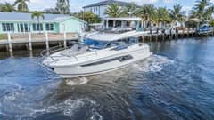 2021 Prestige 520 Flybridge "Happy Cay" photo 4