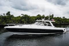 2019 Intrepid 475 Sport Yacht "LUMA IV" photo 5