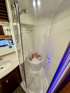 1999 Carver 450 Pilothouse "Journey" photo 2