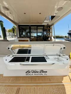 2019 Sealine F430 "La Vida Boca" photo 8