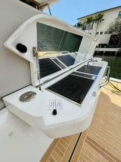 2019 Sealine F430 "La Vida Boca" photo 9