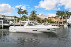2021 Intrepid 438 Evolution "Salty Dog" photo 2