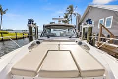 2022 Boston Whaler 405 Conquest "Lobo Del Mar II" photo 9