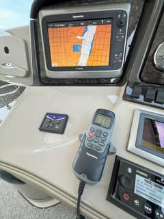2009 Sea Ray 440 Sundancer "ALMAS DEL MAR" photo 9