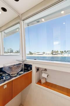 2012 Lazzara Yachts Breeze "WHISTLE" photo 7