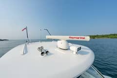 2019 Boston Whaler 350 EX Realm "BLUE SKIES" photo 8