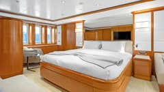 2003 Royal Denship Motor Yacht "Unforgettable" photo 4