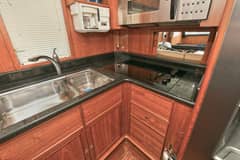 2002 Grand Alaskan Flushdeck "Symmetry" photo 9